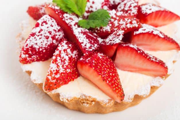 paleo dessert strawberry shortcake